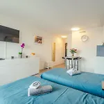 Grande - Avec Balcon - Victoria Surf *