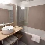 Grande - Avec Balcon - Victoria Surf Apartment *