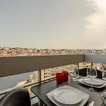 Apartment Grande - Avec Balcon - Victoria Surf