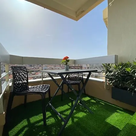 Grande - Avec Balcon - Victoria Surf Appartement