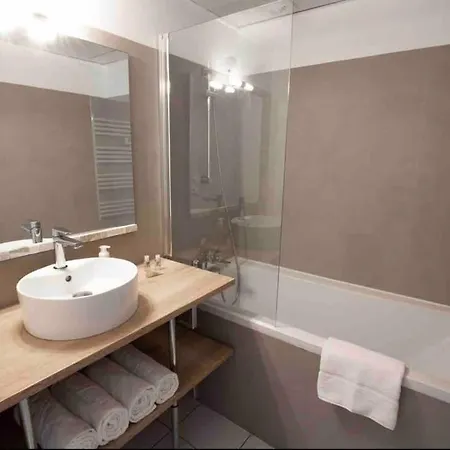Grande - Avec Balcon - Victoria Surf Appartement *